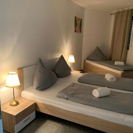 Апартаменты Kn Kahtan Boarding House Мюнхен Экстерьер фото
