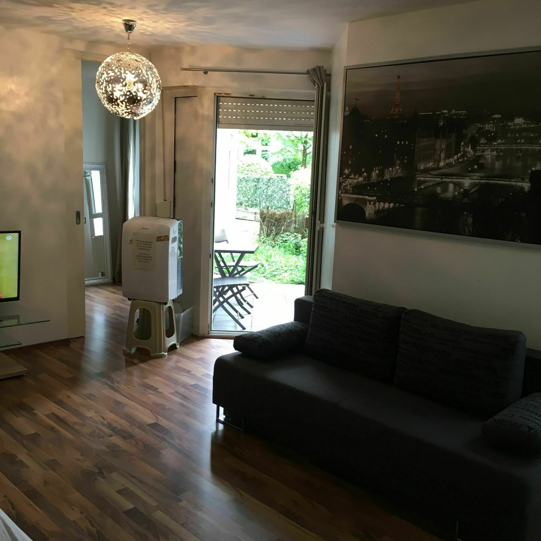 Апартаменты Kn Kahtan Boarding House Мюнхен Экстерьер фото